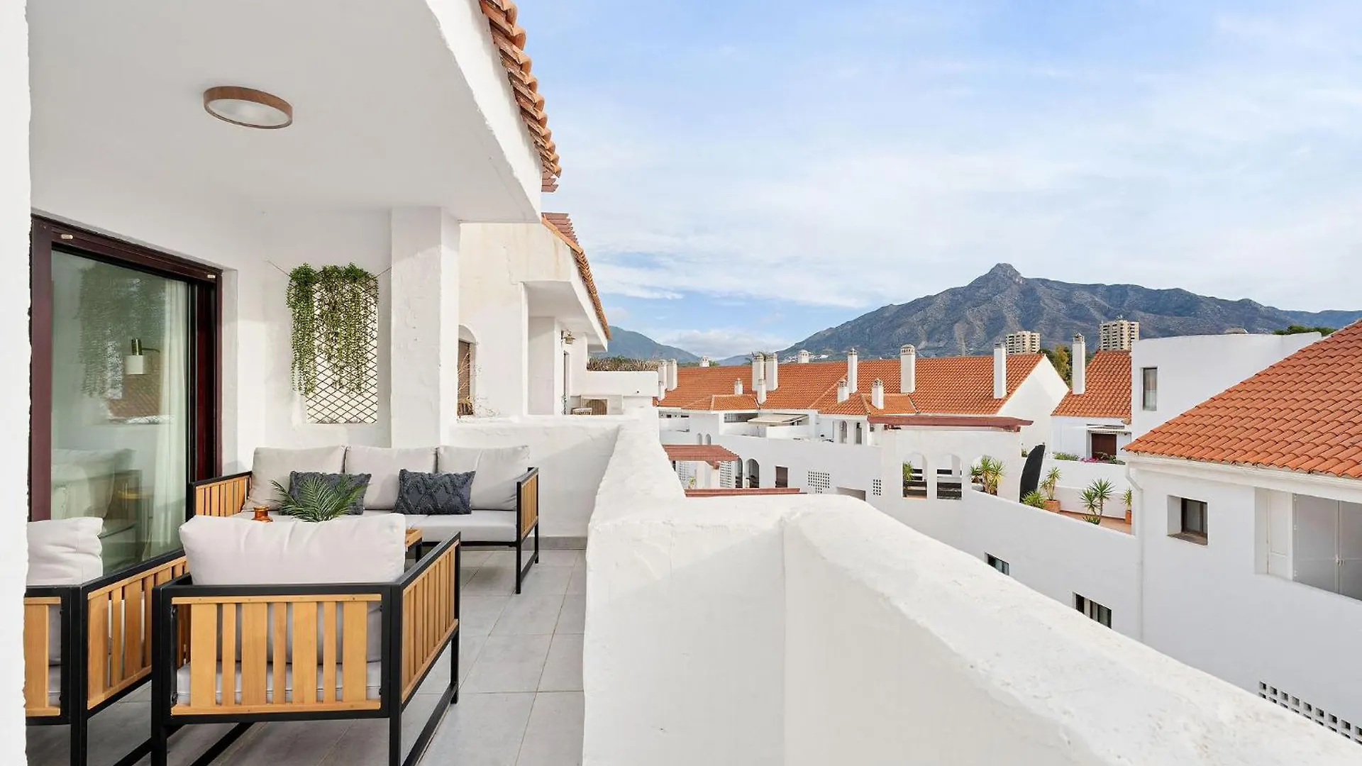 La Maestranza - Luxury Renovated Apartment Марбелья